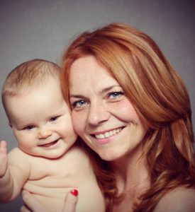 Aleksandra Ola Karlowski: Neugeborenenshooting, Babybauchfotografie, Schwangerschaftsshooting, Maternityshooting, Babyshooting Neugeborenenfotografin in Düsseldorf Benrath.